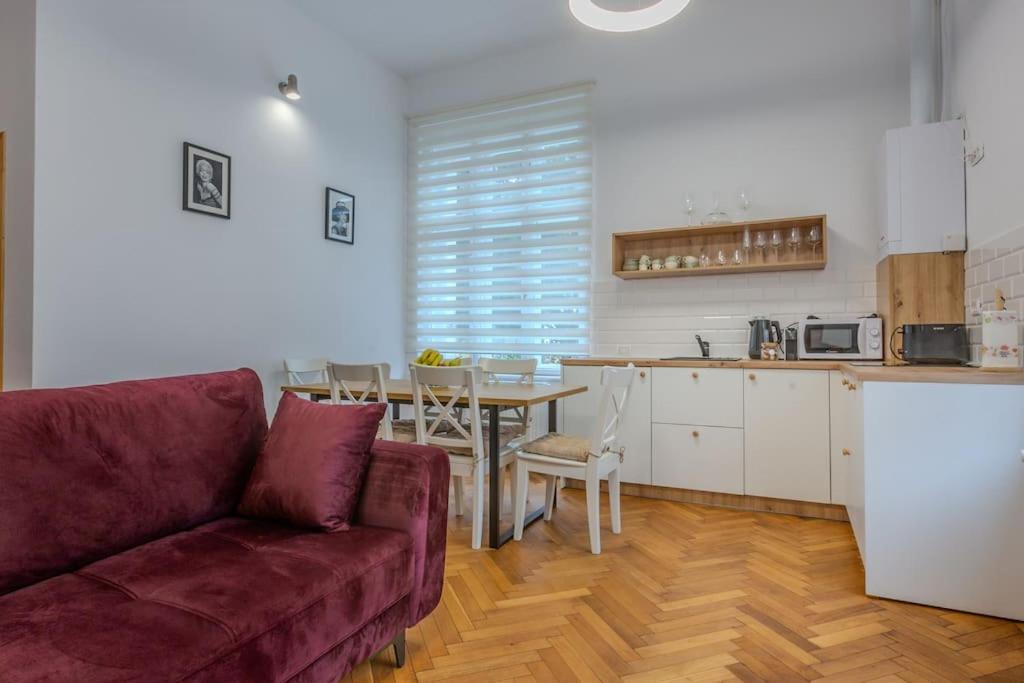 Apartamento Gb4 By Rentable Braşov Exterior foto