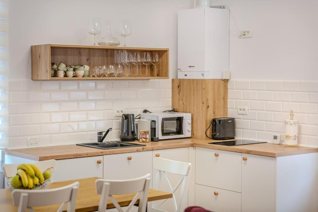 Apartamento Gb4 By Rentable Braşov Exterior foto